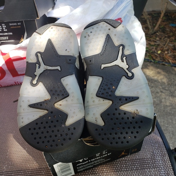 SOLD!! Toddler/Baby Jordans - Picture 2 of 4